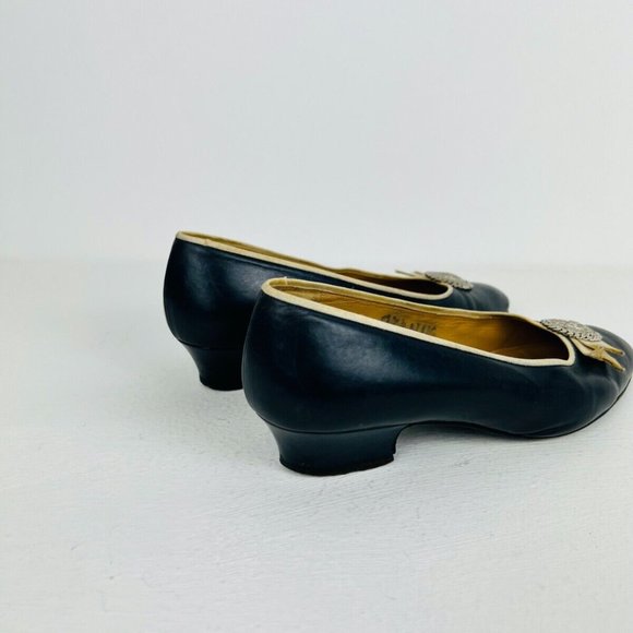 Celine Vintage Navy Blue and Cream Logo Coin Bow Detail Court Heels UK 5.5 - Picture 11 of 14